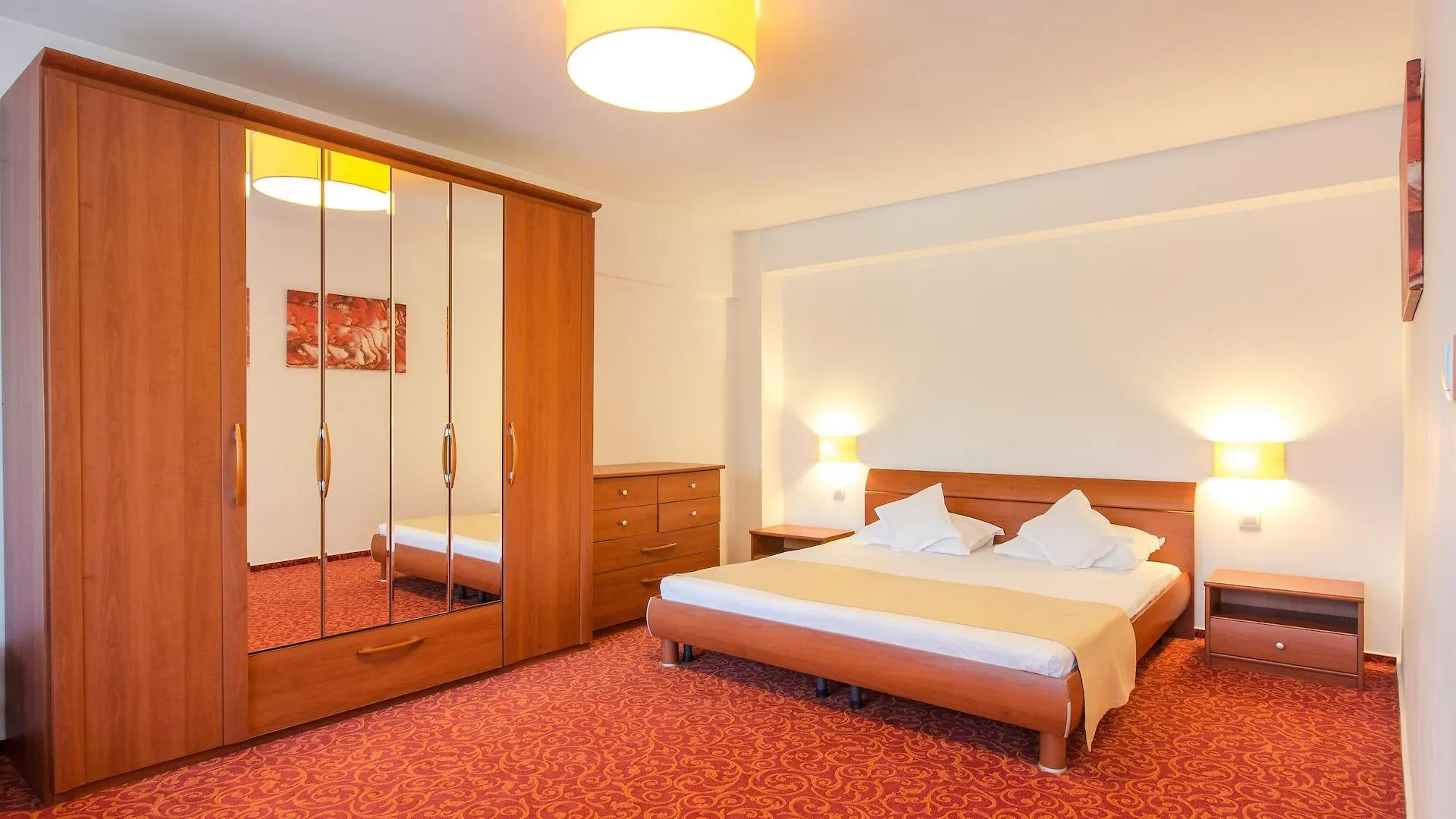 בוקרשט Hotel Herastrau